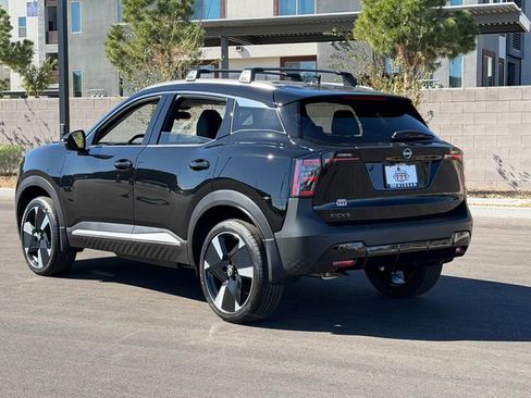 New 2026 Nissan Kicks SR FWD image 3