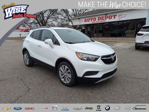Used 2017 Buick Encore Preferred image 1