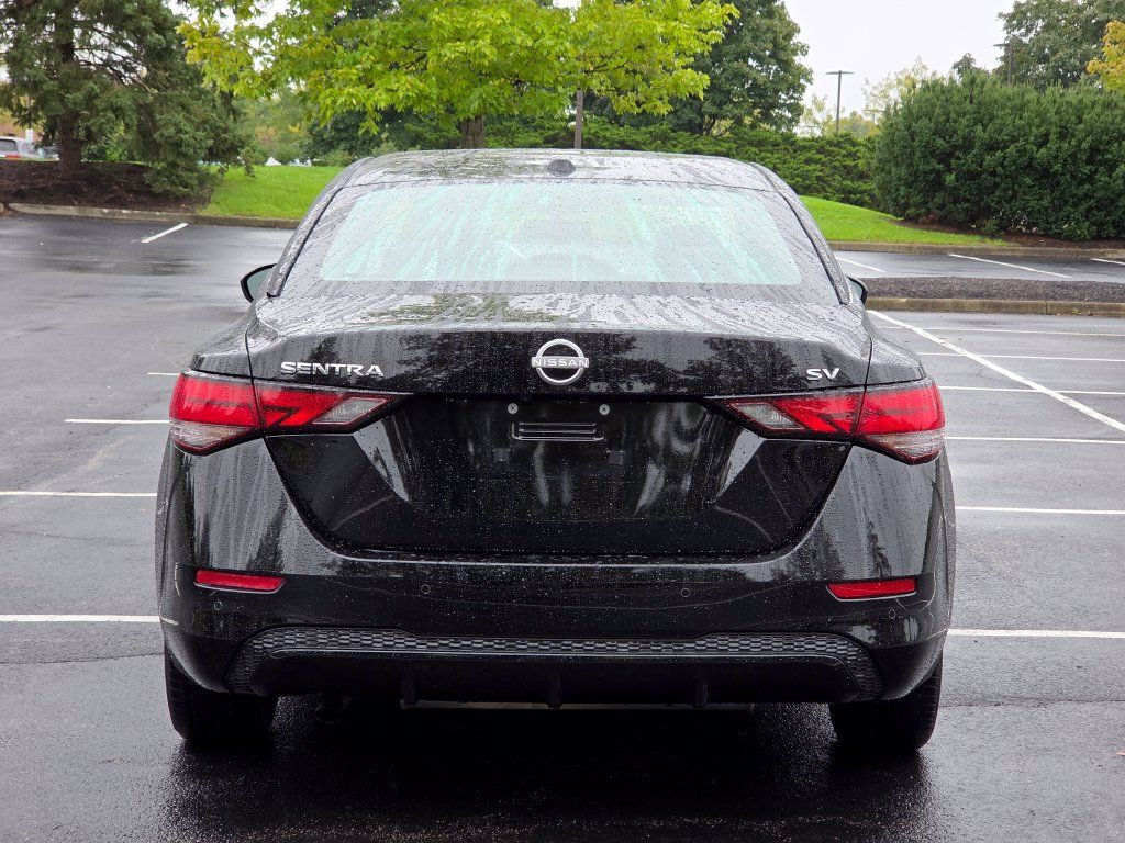 Used 2024 Nissan Sentra SV FWD image 19