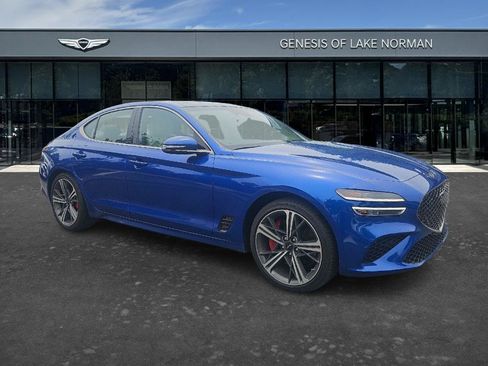 Used 2025 Genesis G70 2.5T w/ Sport Prestige Package RWD image 3