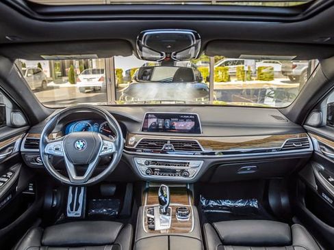 Used 2017 BMW 740i xDrive AWD/4WD image 3