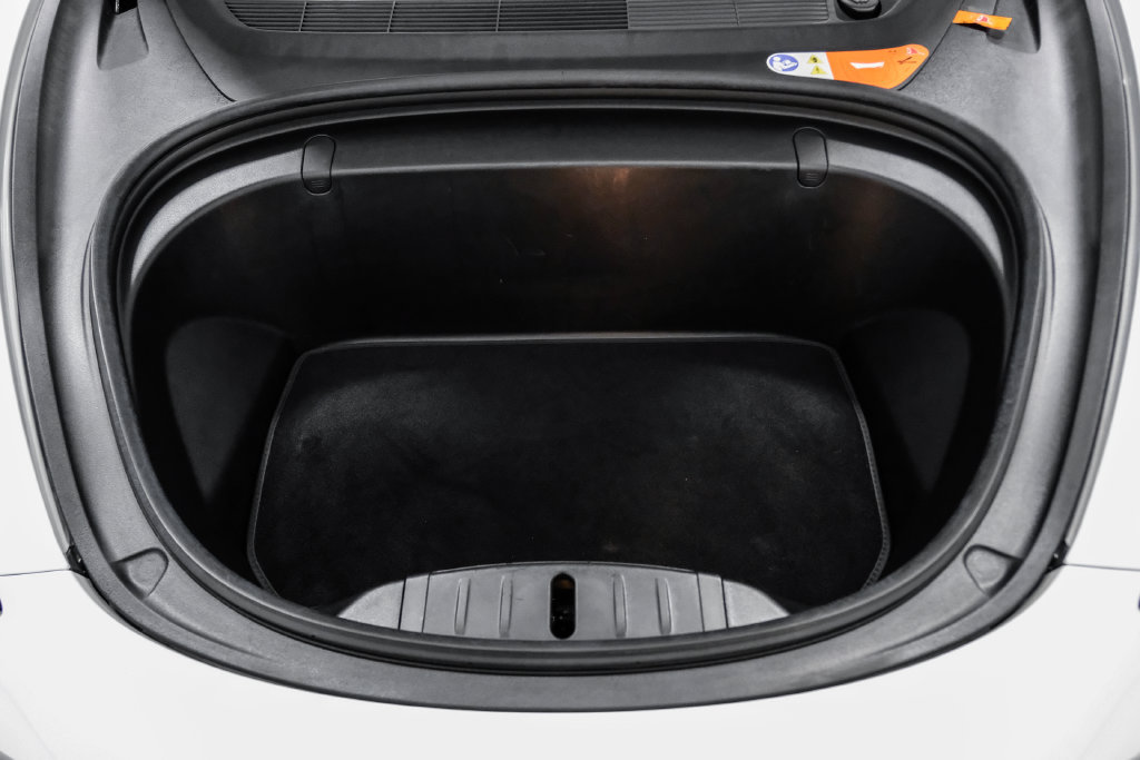 Used 2018 Tesla Model 3 Long Range RWD image 56