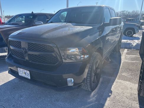 Used 2018 RAM 1500 Express w/ Black Ram 1500 Express Group image 1