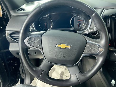 Used 2022 Chevrolet Traverse High Country image 16