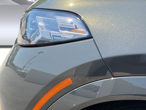 New 2026 BMW X6 xDrive40i w/ Executive Package image 10