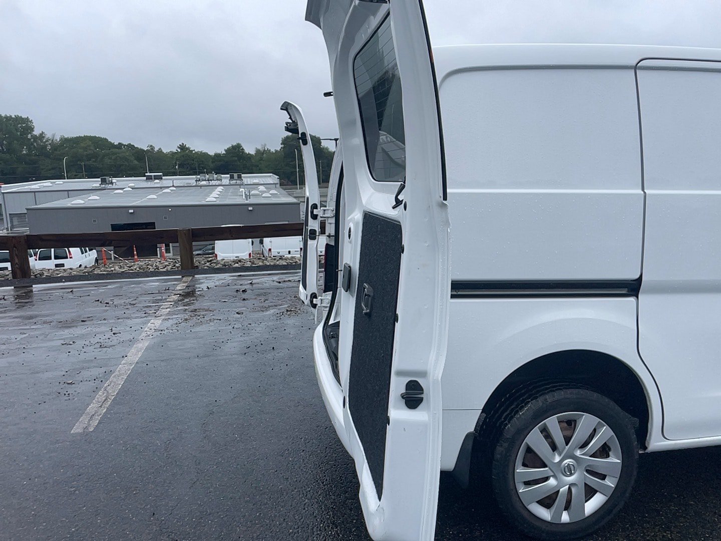 Used 2020 Nissan NV200 SV w/ Back Door Glass Package FWD image 8