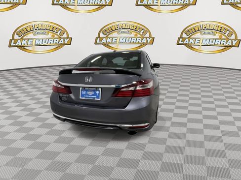 Used 2017 Honda Accord EX image 2