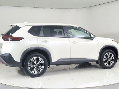 Certified 2023 Nissan Rogue SV image 7