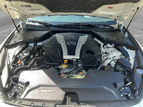 Used 2021 INFINITI Q50 Luxe w/ Seat & Sound Package RWD image 18