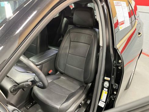 Used 2018 Chevrolet Equinox Premier AWD/4WD image 20