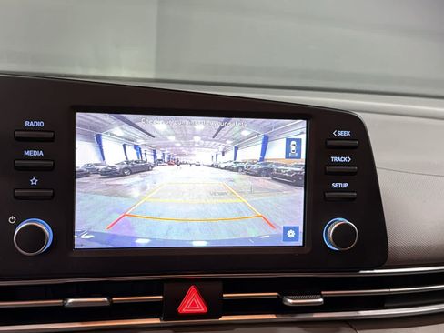Used 2023 Hyundai Elantra SEL w/ Cargo Package FWD image 15
