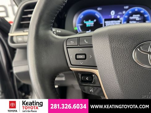 Used 2023 Toyota Crown Platinum AWD/4WD image 27