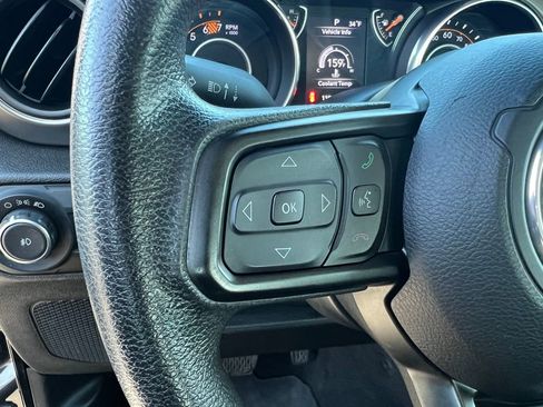 Used 2019 Jeep Wrangler Unlimited Sport image 25