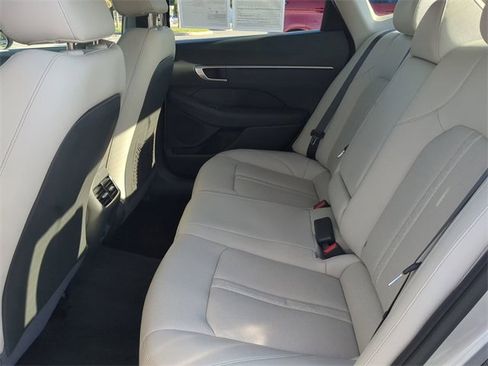 Used 2021 Hyundai Sonata Limited image 13