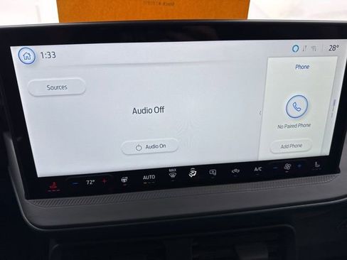 Used 2025 Ford Maverick XLT w/ Equipment Group 301A image 18