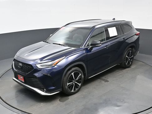 Used 2021 Toyota Highlander XSE image 36