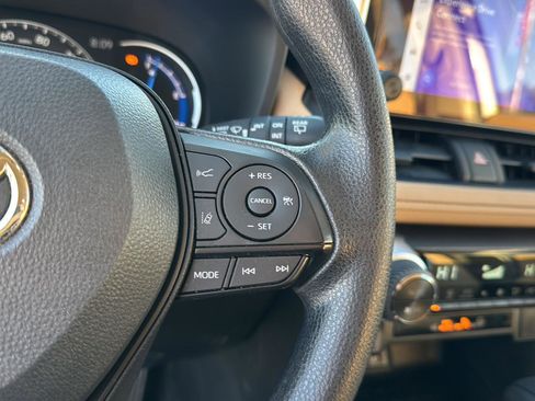 Certified 2024 Toyota RAV4 XLE image 19