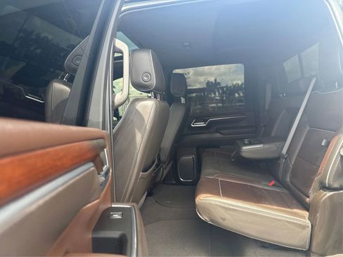 Used 2025 GMC Sierra 2500 Denali w/ Denali Reserve Package AWD/4WD image 10