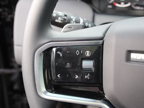 Certified 2025 Land Rover Discovery Sport S image 17