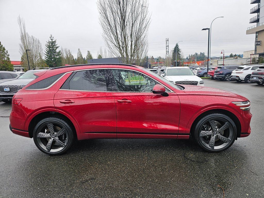 Certified 2025 Genesis GV70 3.5T Sport w/ Sport Advanced Package AWD/4WD image 4