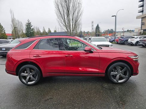 Certified 2025 Genesis GV70 3.5T Sport w/ Sport Advanced Package AWD/4WD image 4