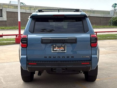 New 2026 Toyota 4Runner TRD Off-Road Premium AWD/4WD image 4