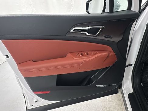 New 2026 Kia Sportage SX image 19