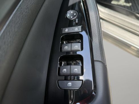 Used 2023 Kia Sportage EX FWD image 17