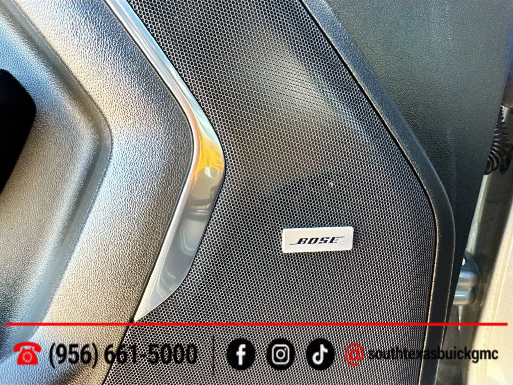 Used 2023 GMC Yukon SLT w/ SLT Premium Package RWD image 11