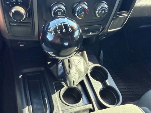 Used 2016 RAM 2500 Tradesman w/ Chrome Appearance Group AWD/4WD image 19