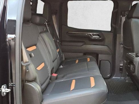 Used 2023 GMC Sierra 1500 AT4 w/ AT4 Premium Package AWD/4WD image 22