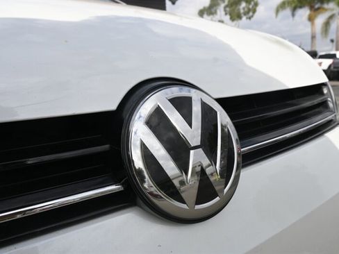 Used 2019 Volkswagen Golf R 4-Door image 62