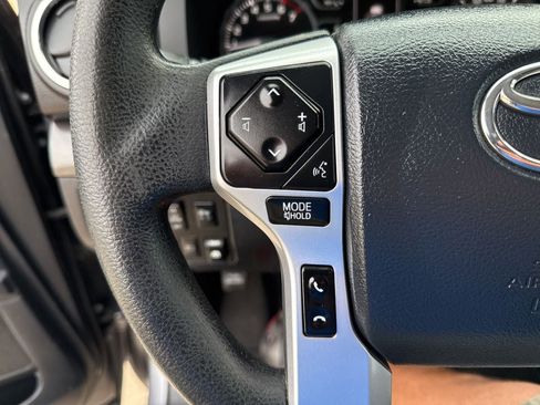 Used 2018 Toyota Tundra SR5 image 28