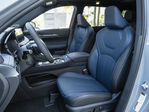 New 2026 INFINITI QX60 Sport w/ Dark Cargo Package image 6