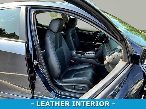 Used 2019 Honda Civic Touring image 29