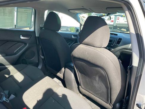 Used 2017 Kia Forte LX FWD image 23