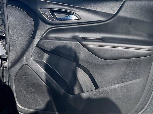 Used 2021 Chevrolet Equinox Premier AWD/4WD image 23
