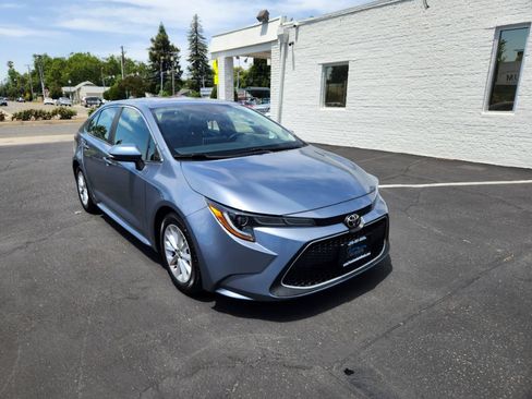 Used 2021 Toyota Corolla XLE w/ Carpet Mat Package (TMS) FWD image 8