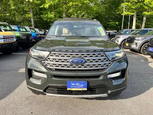 Used 2022 Ford Explorer Limited w/ Equipment Group 301A AWD/4WD image 3