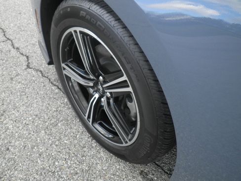 Used 2025 Ford Mustang Premium image 13