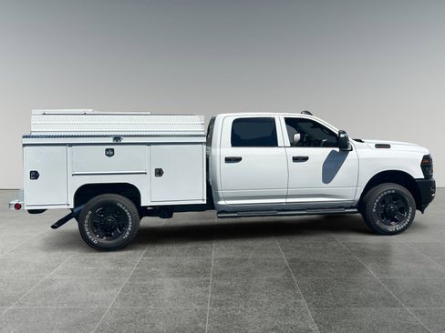 New 2026 RAM 2500 Tradesman AWD/4WD image 6