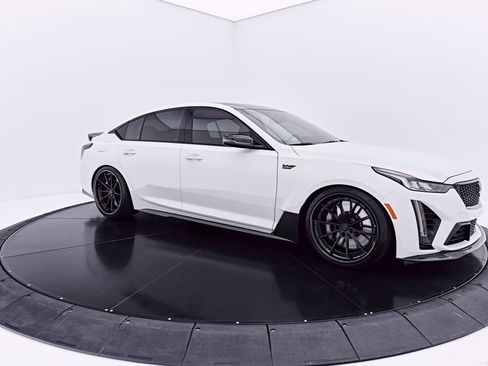 Used 2024 Cadillac CT5 V Blackwing w/ Driver Assist Package RWD image 15