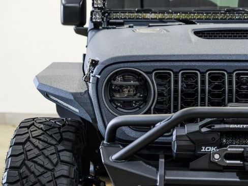 Used 2024 Jeep Wrangler Unlimited Rubicon w/ Technology Group AWD/4WD image 65