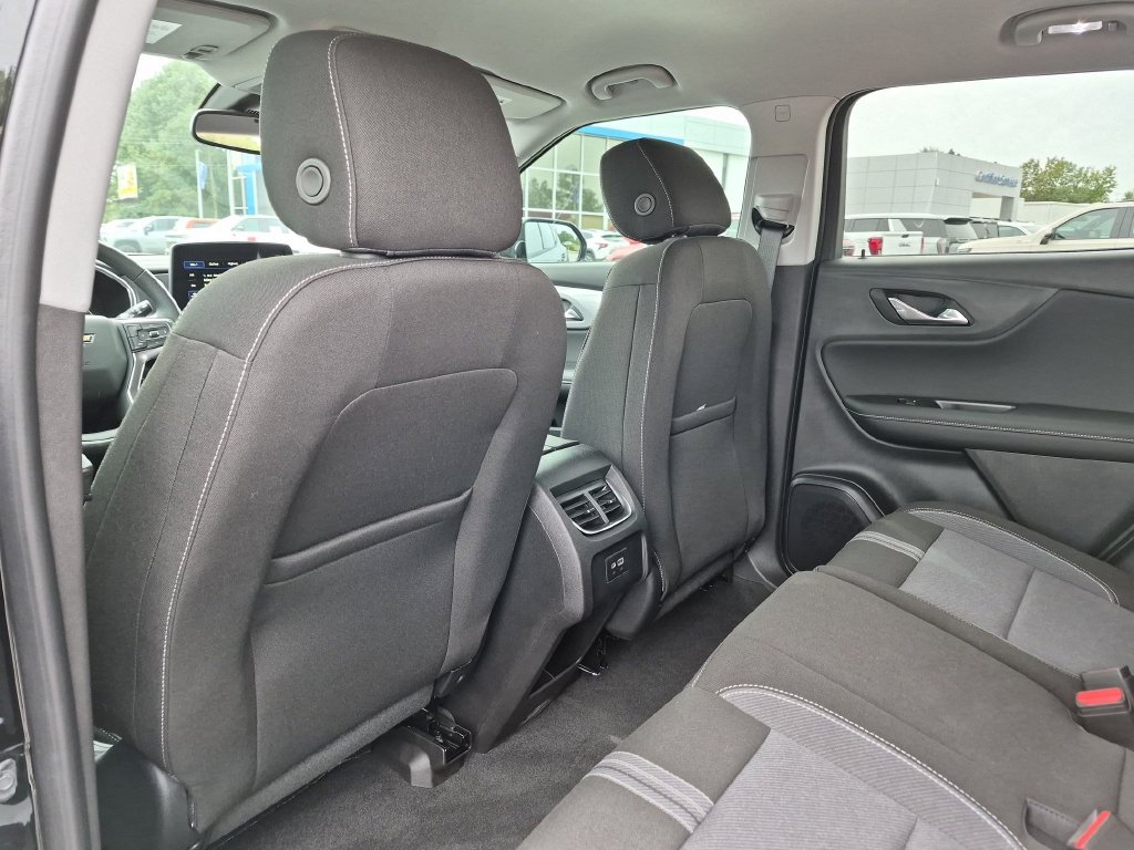 New 2026 Chevrolet Blazer LT w/ Convenience Package FWD image 30