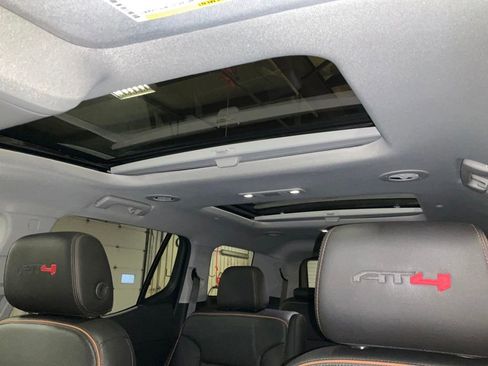 Certified 2022 GMC Acadia AT4 w/ Technology Package image 22