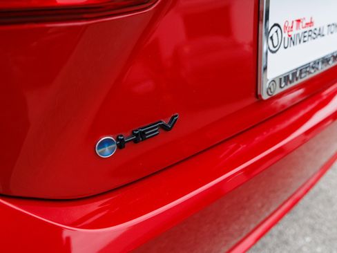 Used 2025 Toyota Camry XSE image 12