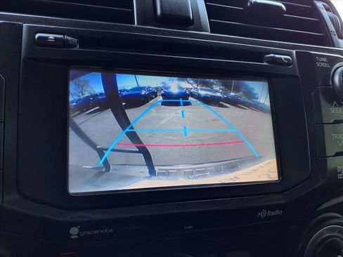 Used 2015 Toyota 4Runner 4WD image 3