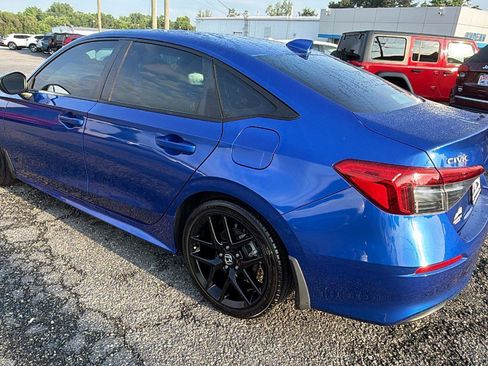 Used 2022 Honda Civic Sport image 9