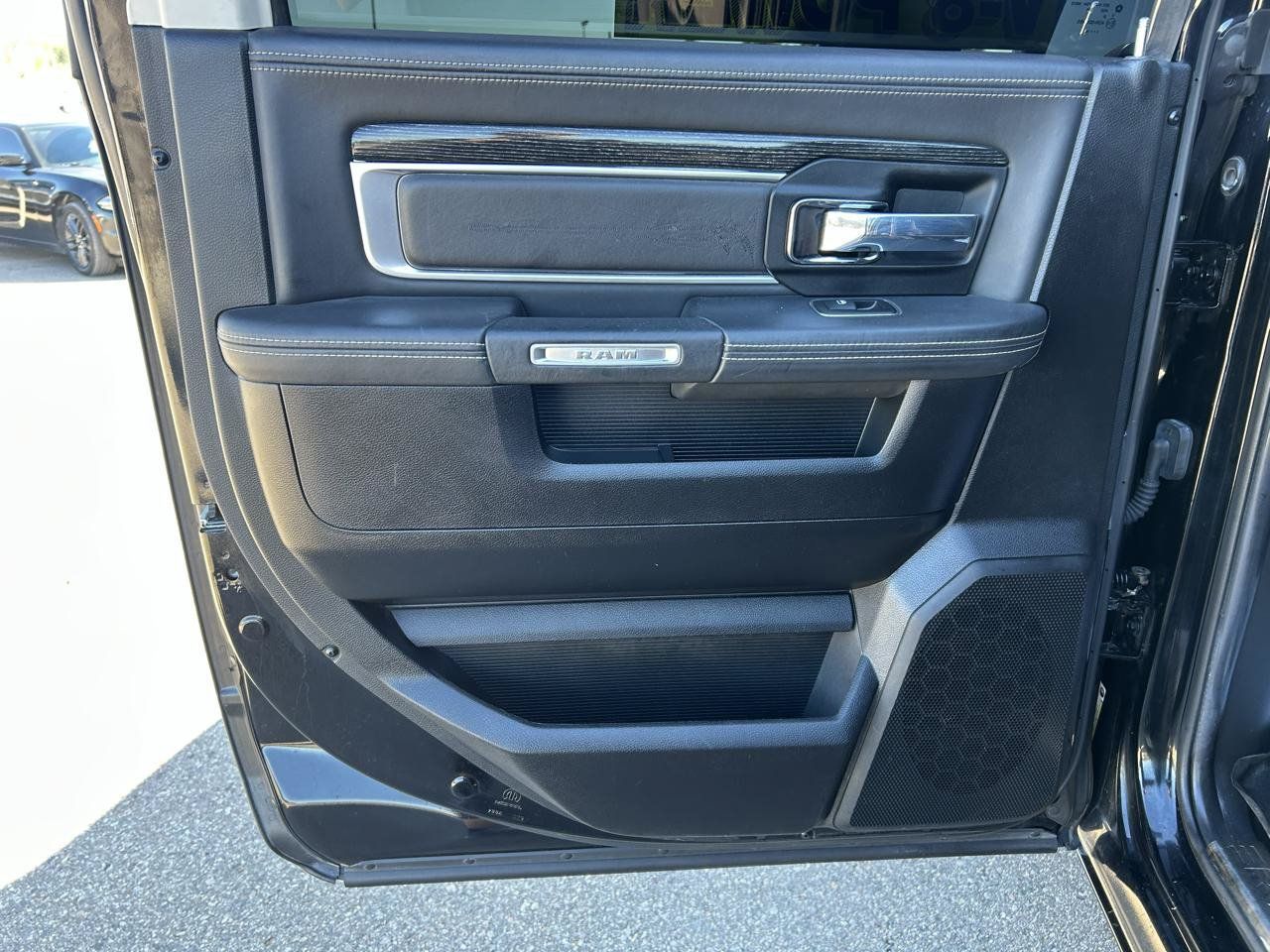 Used 2014 RAM 1500 Limited AWD/4WD image 13
