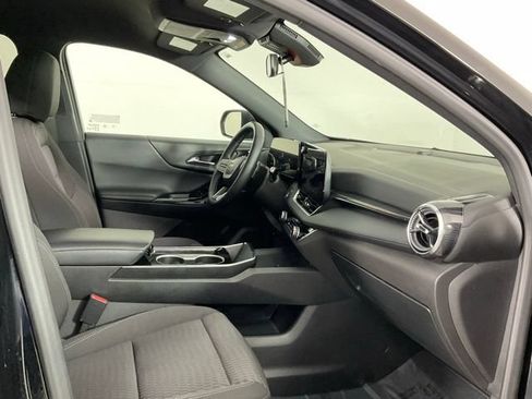 Used 2025 Chevrolet Equinox LT FWD image 15